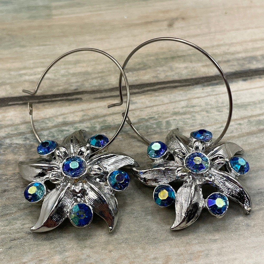 Adorned Crown assemblage AB rhinestone flower hoop earrings