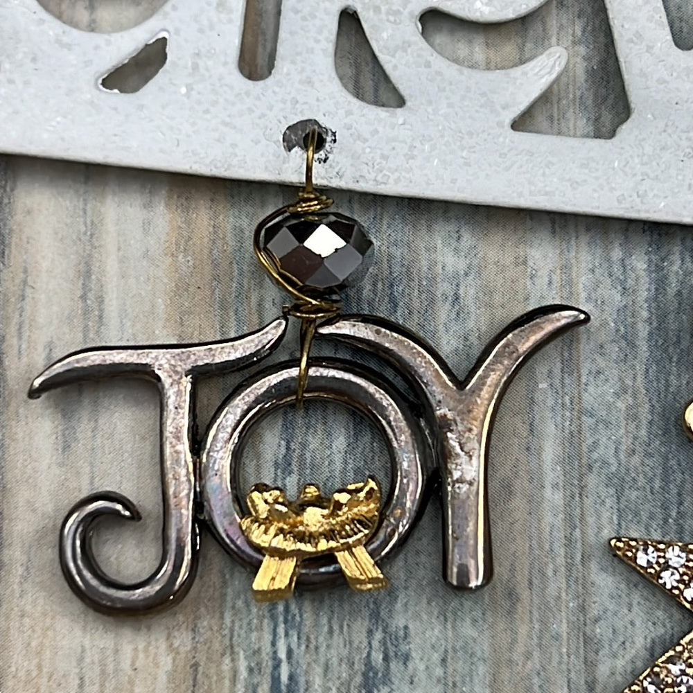 Adorned Crown Artisan Assemblage believe in the joy of Christmas necklace
