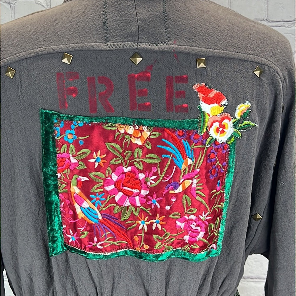 Adorned Crown textile gauzy FREE embroidered tassel waist jacket size sm