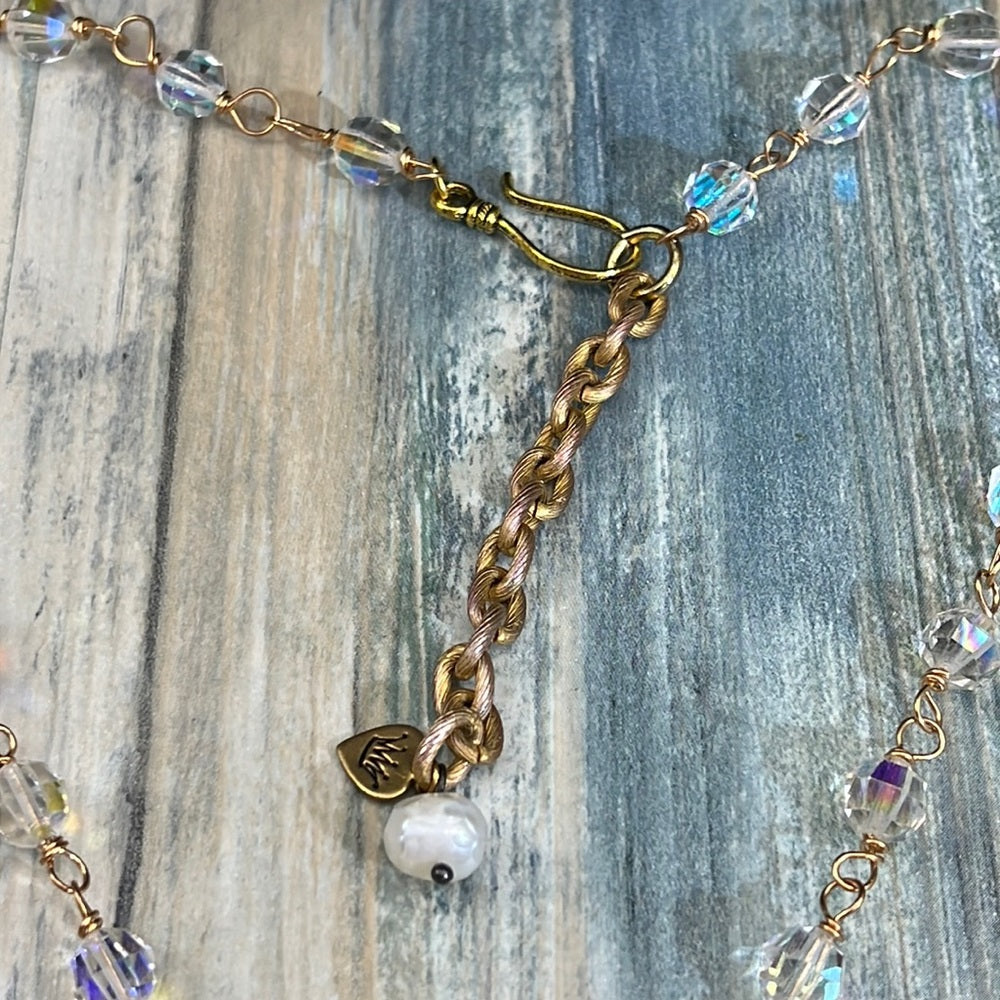 Adorned Crown Assemblage beaches & butterflies star shell crystal necklace