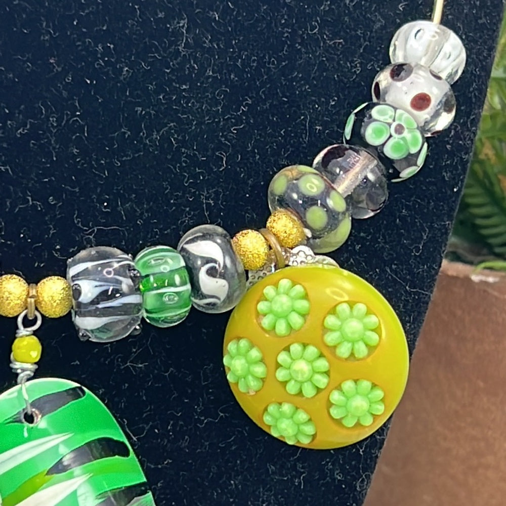 Adorned Crown Artisan Assemblage flower lucite glass beads collar necklace