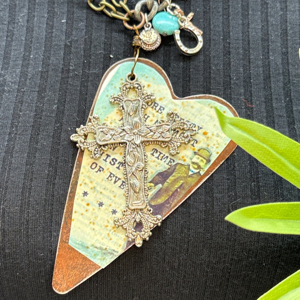 Adorned Crown Jewelry assemblage rusty heart favorite person stmnt necklace