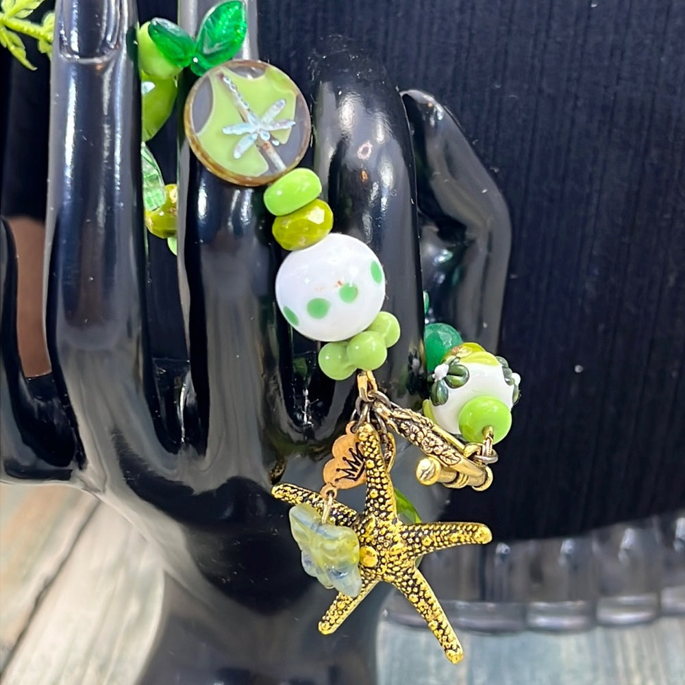 Adorned Crown Assemblage beaches & butterflies green starfish bracelet