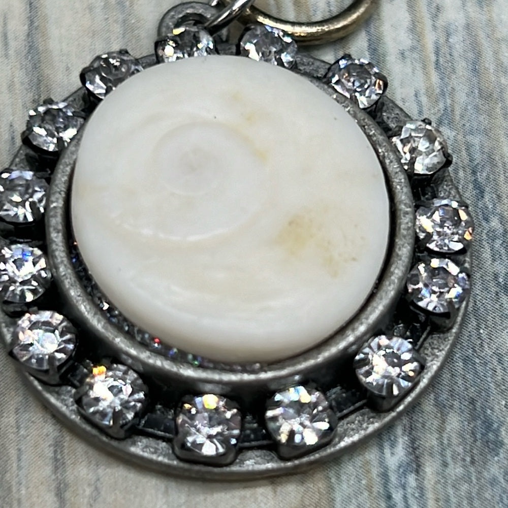 Adorned Crown Jewelry Beaches and Butterflies collection Shell disc necklace
