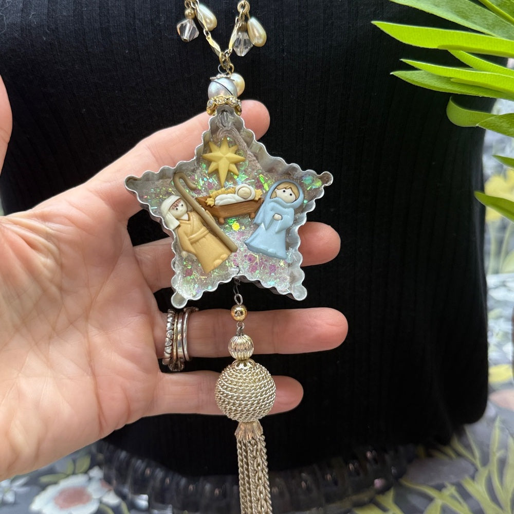 Adorned Crown Jewelry vintage star cookie cutter nativity necklace
