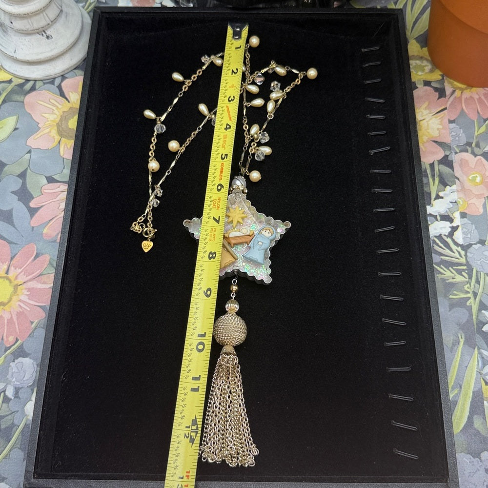 Adorned Crown Jewelry vintage star cookie cutter nativity necklace