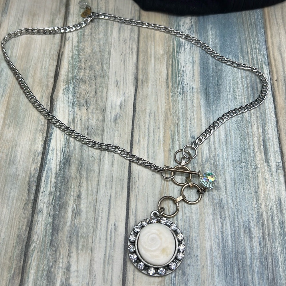 Adorned Crown Jewelry Beaches and Butterflies collection Shell disc necklace