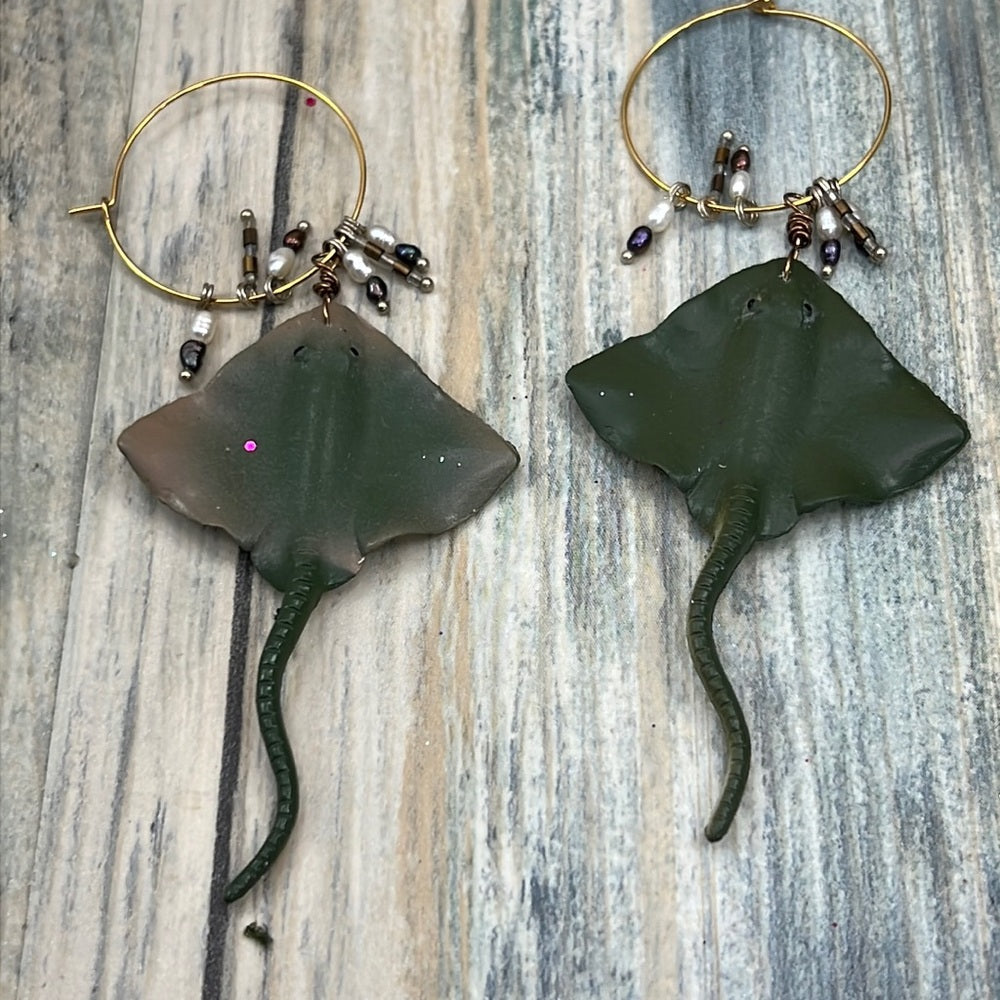 Adorned Crown Artisan Assemblage aquarium collection stingray earrings