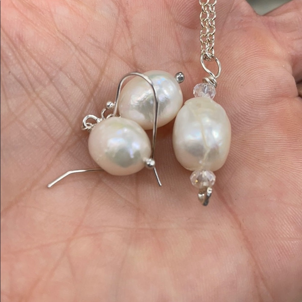 Adorned Crown pearl sterling silver set (2)