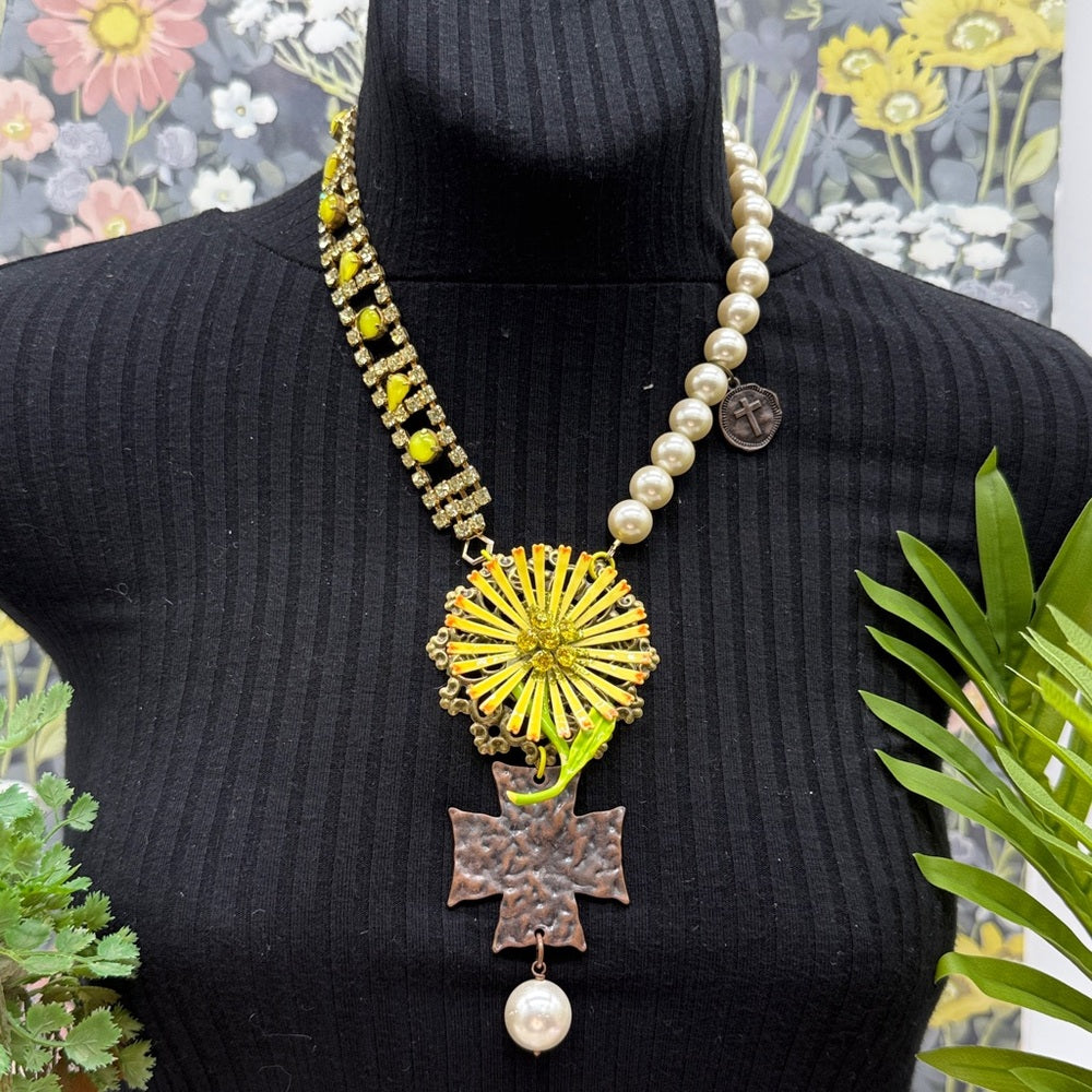 Adorned Crown Jewelry assemblage lemon rhinestone faux pearl flower necklace