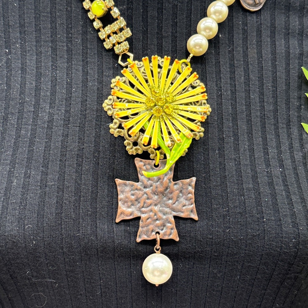 Adorned Crown Jewelry assemblage lemon rhinestone faux pearl flower necklace