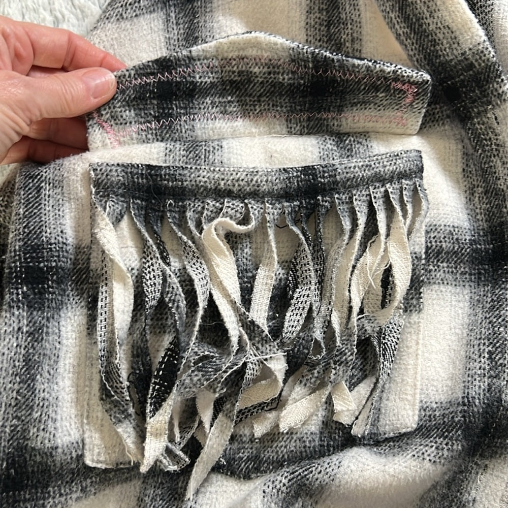 Adorned Crown Textiles Assemblage Road Trips Flannel size medium NWT