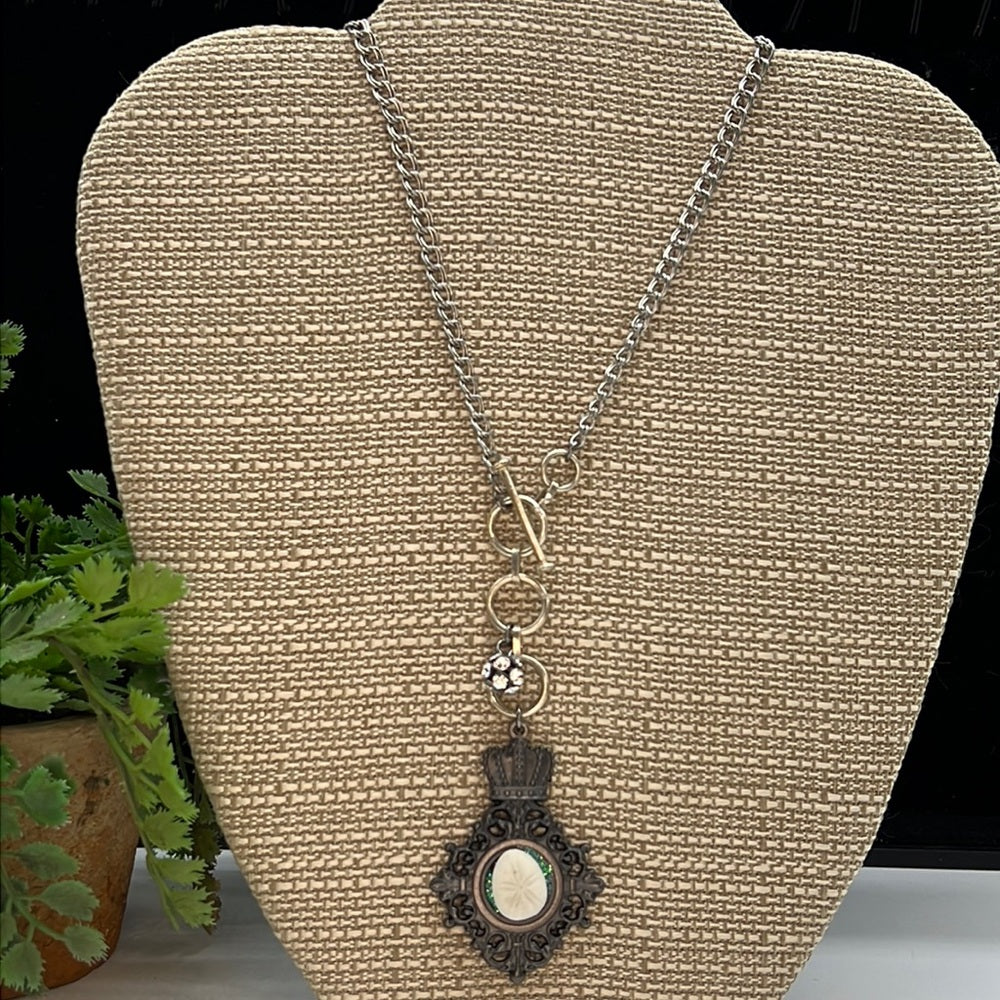 Adorned Crown Assemblage beaches & butterflies sand dollar crown necklace